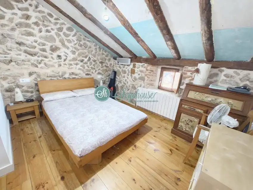 Dormitori de Casa o xalet en venda en Espirdo amb Calefacció
