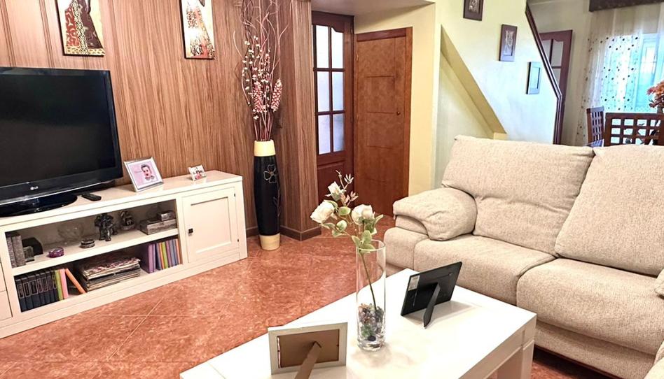 Photo 1 of Single-family semi-detached for sale in Calle Senserina, Urbadiez - Entrepuentes, Sevilla