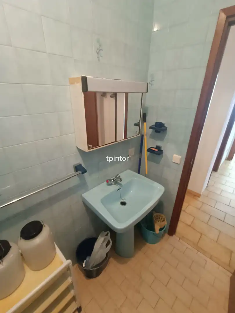 Baño de Piso en venta en Malpartida de Cáceres con Aire acondicionado, Terraza y Amueblado