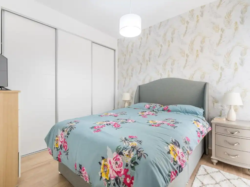 Dormitori de Casa o xalet de lloguer en Santa Pola amb Aire condicionat, Piscina i Moblat
