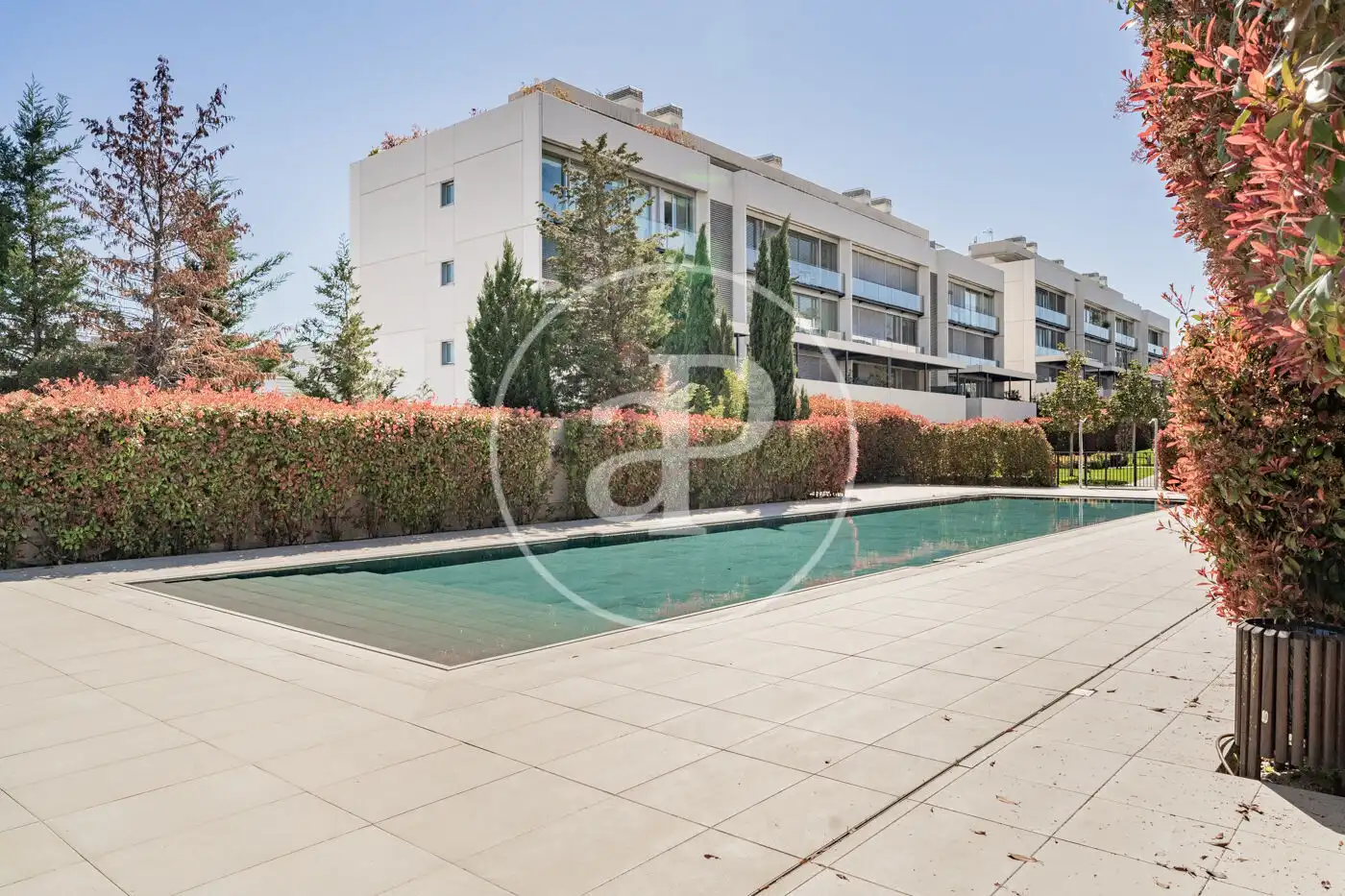 Vista exterior de Àtic en venda en Pozuelo de Alarcón amb Aire condicionat, Calefacció i Jardí privat