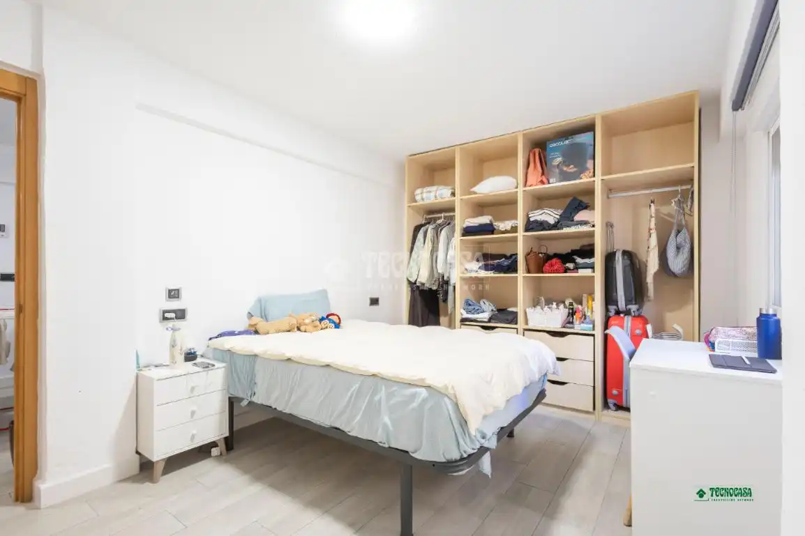 Habitación de Piso en venta en Almería