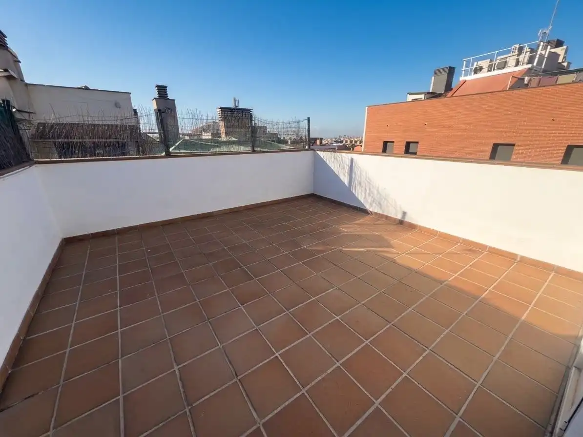 Ático con ascensor en venta en Carrer del Doctor Robert 214