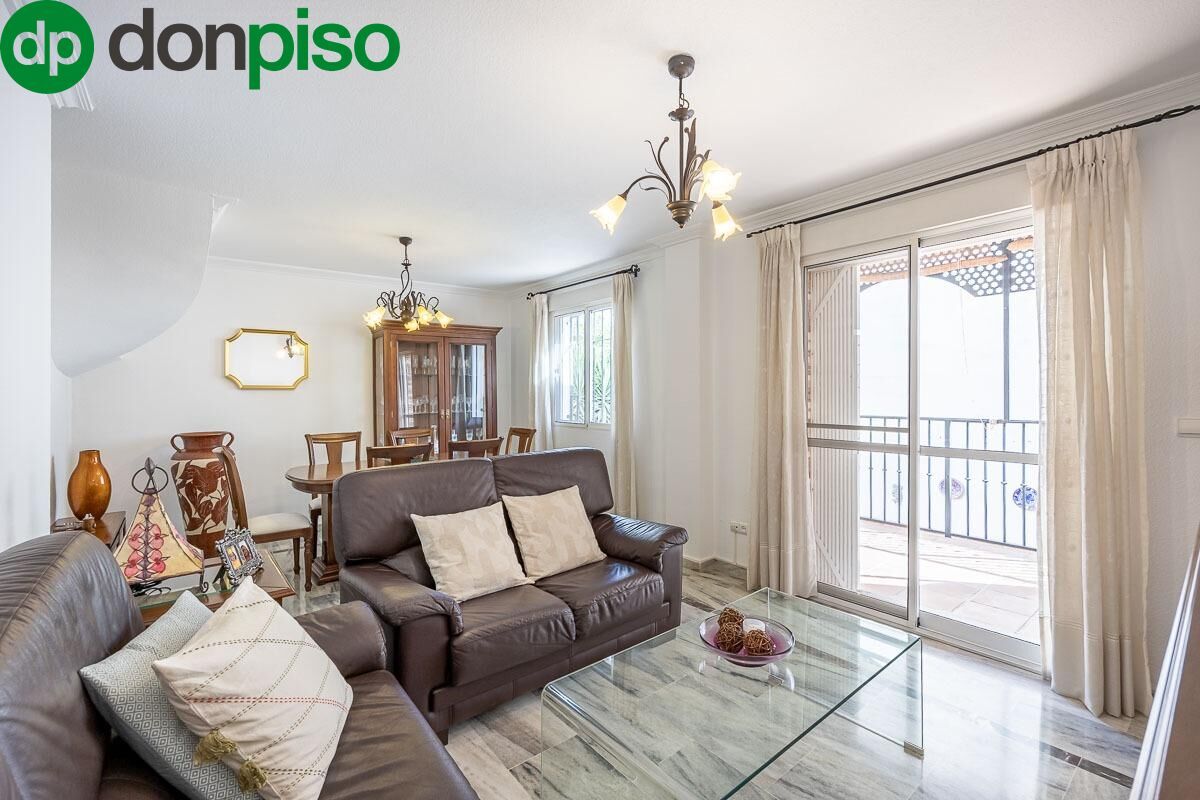 Sala de estar de Casa adosada en venta en Vegas del Genil con Trastero y Balcón