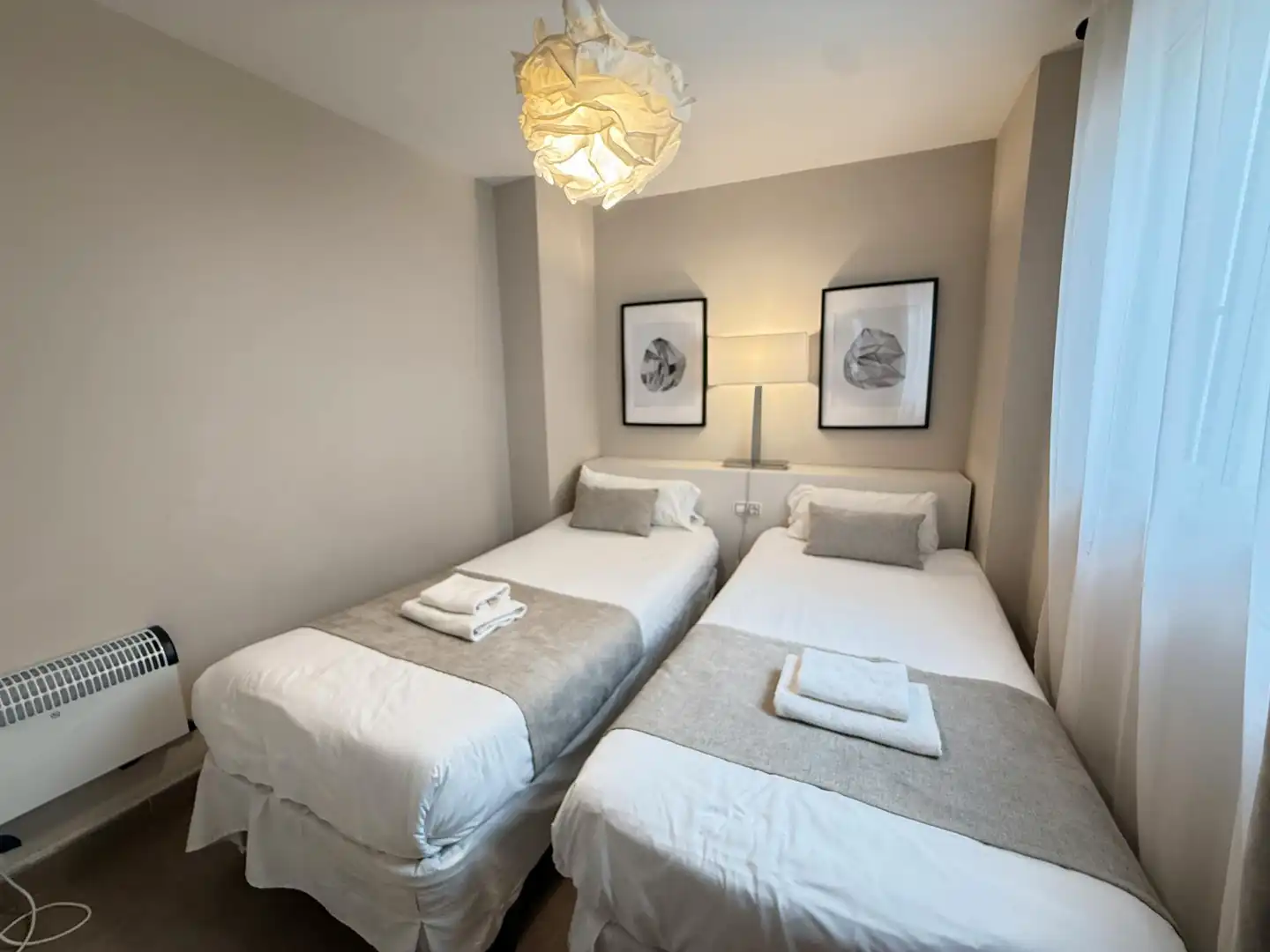 Habitación de Piso de alquiler en Valencia con Aire acondicionado, Calefacción y Amueblado