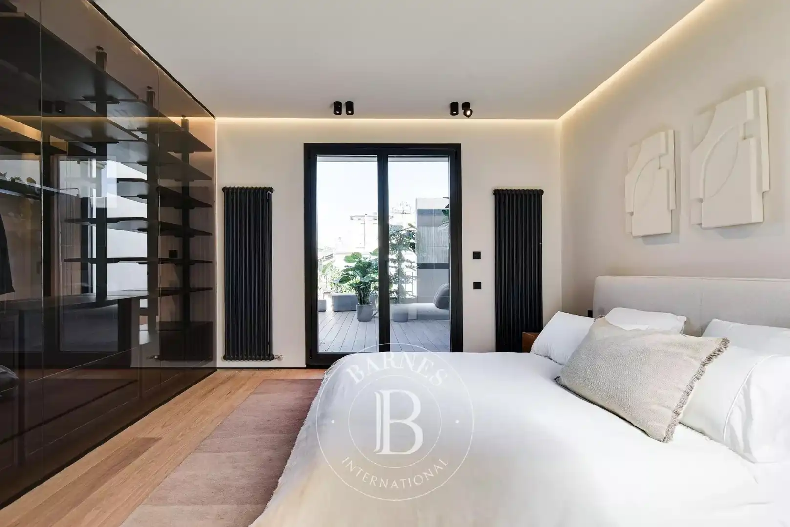 Schlafzimmer von Dachboden zum Verkauf in Barcelona mit Klimaanlage, Heizung und Terrasse