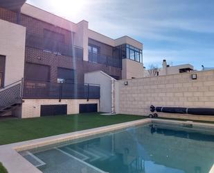 Swimming pool of Single-family semi-detached for sale in Azuqueca de Henares  with Air Conditioner, Terrace and Swimming Pool