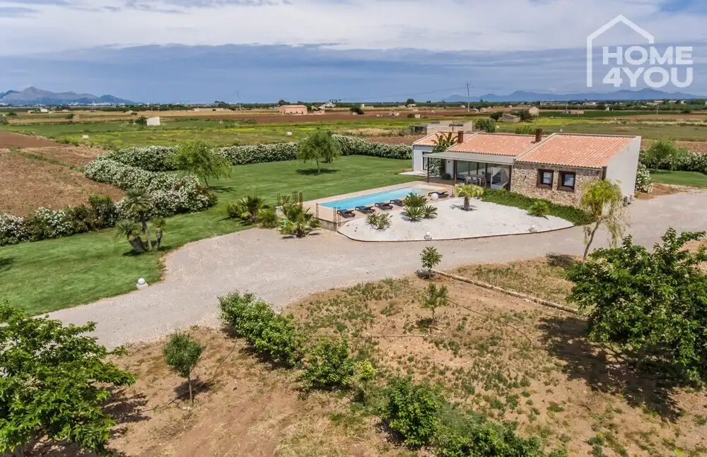 Houses for sale in Sa Pobla  with Air Conditioner, Heating and Terrace