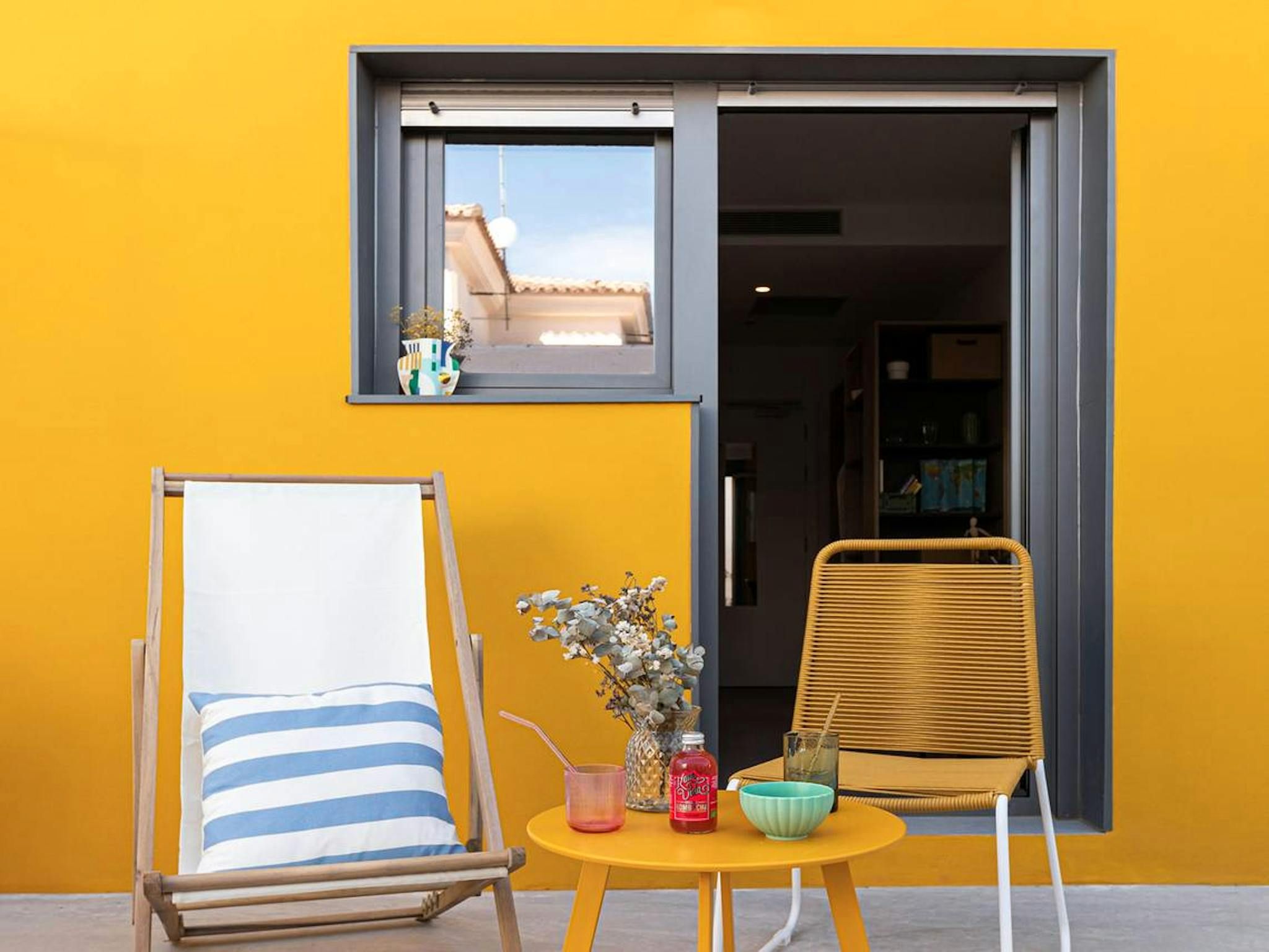 Terrace of Flat for share in  Sevilla Capital  with Air Conditioner, Heating and Private garden