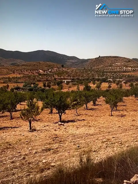 Residencial en venta en C-22, 11, Fontanares