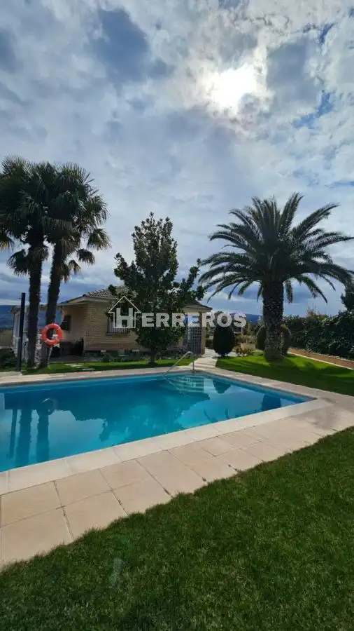 Exterior view of Houses for sale in Entrena, La Rioja