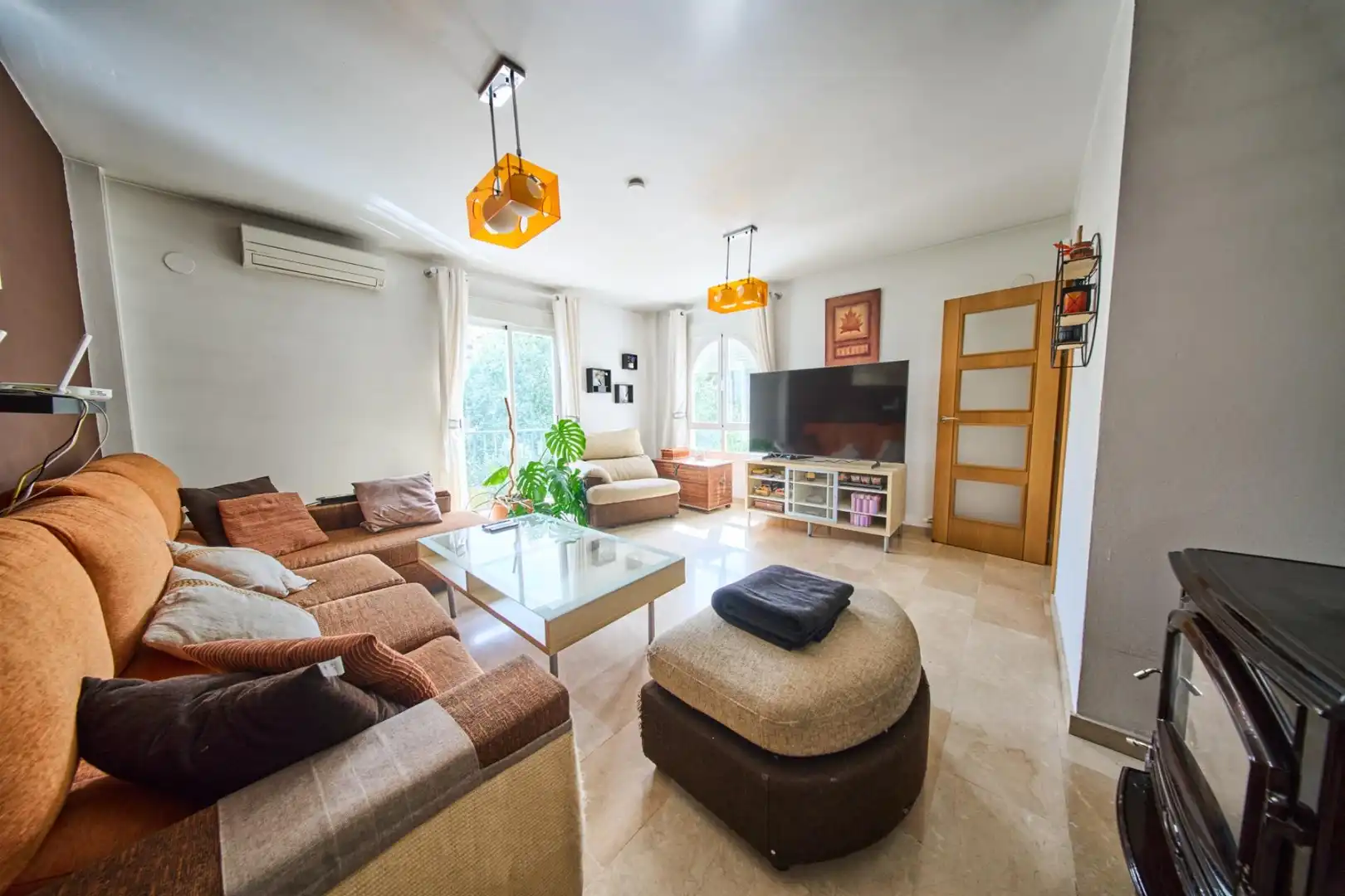 Sala d'estar de Casa o xalet en venda en Gójar amb Calefacció, Jardí privat i Terrassa