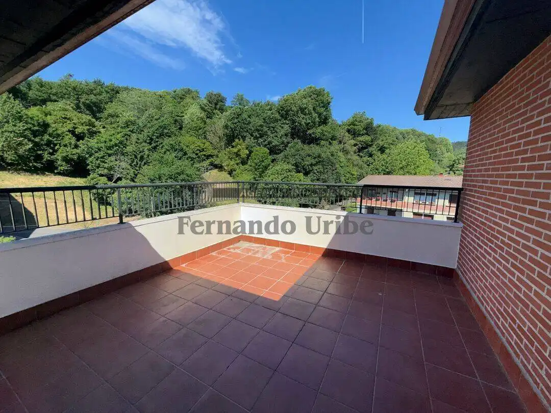 Terraza de Dúplex en venta en Berriz con Calefacción, Terraza y Trastero