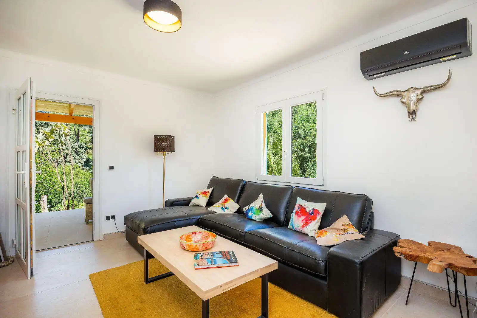 Sala d'estar de Casa o xalet en venda en Artà amb Aire condicionat, Terrassa i Moblat