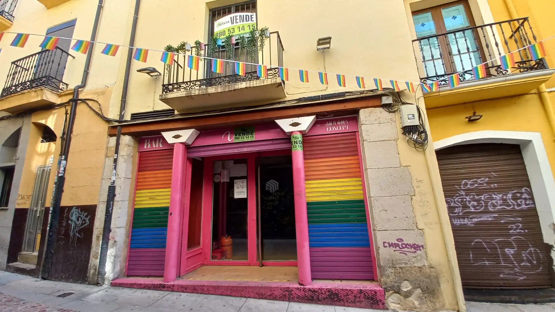 Local comercial en venda a Barrios Bajos - La Horta