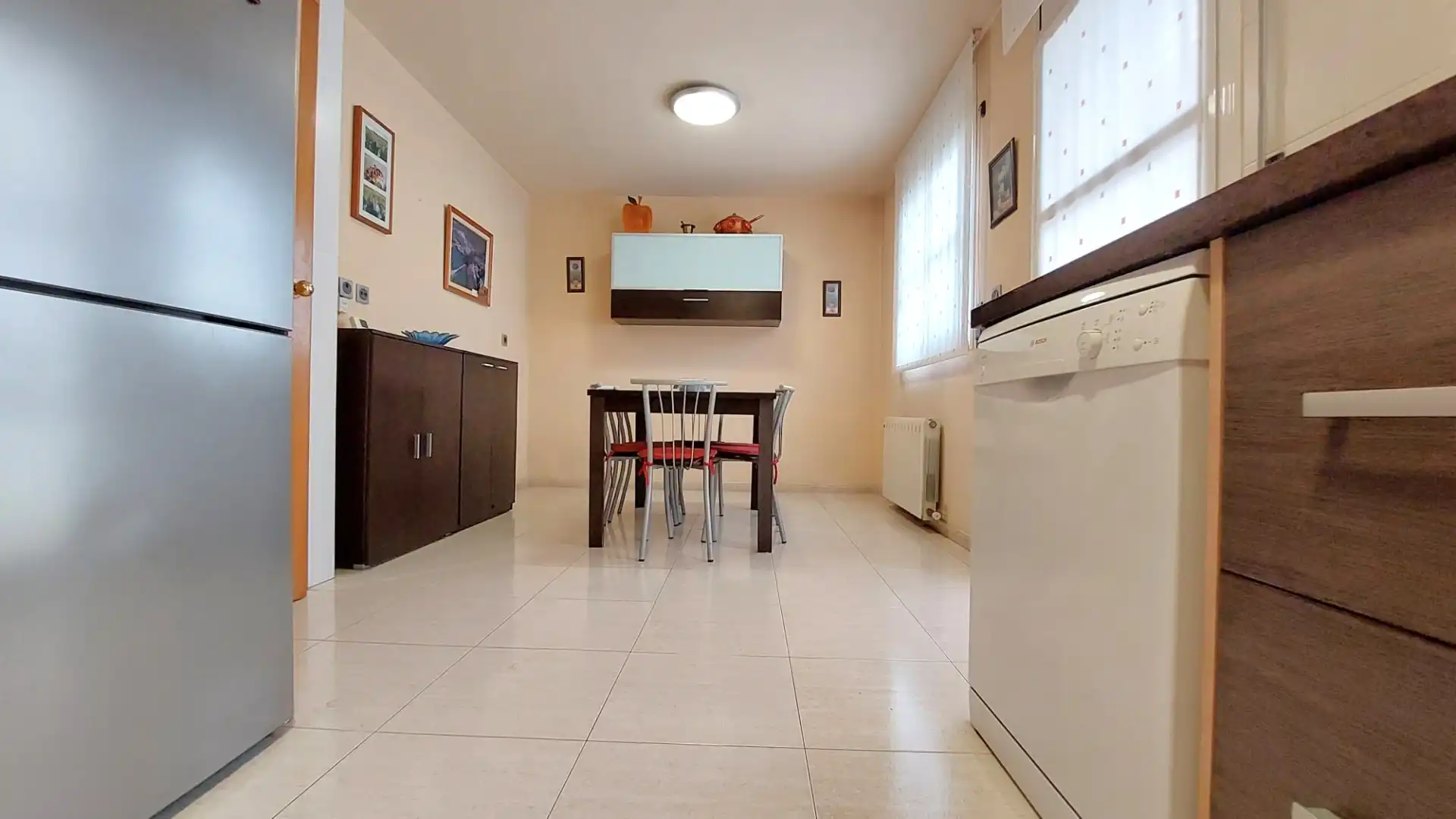 Cuina de Casa adosada en venda en Viladecavalls amb Aire condicionat, Calefacció i Jardí privat