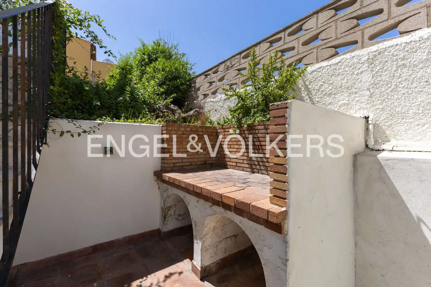 Terrace of Houses for rent in Valencia  with Air Conditioner, Heating and Private garden
