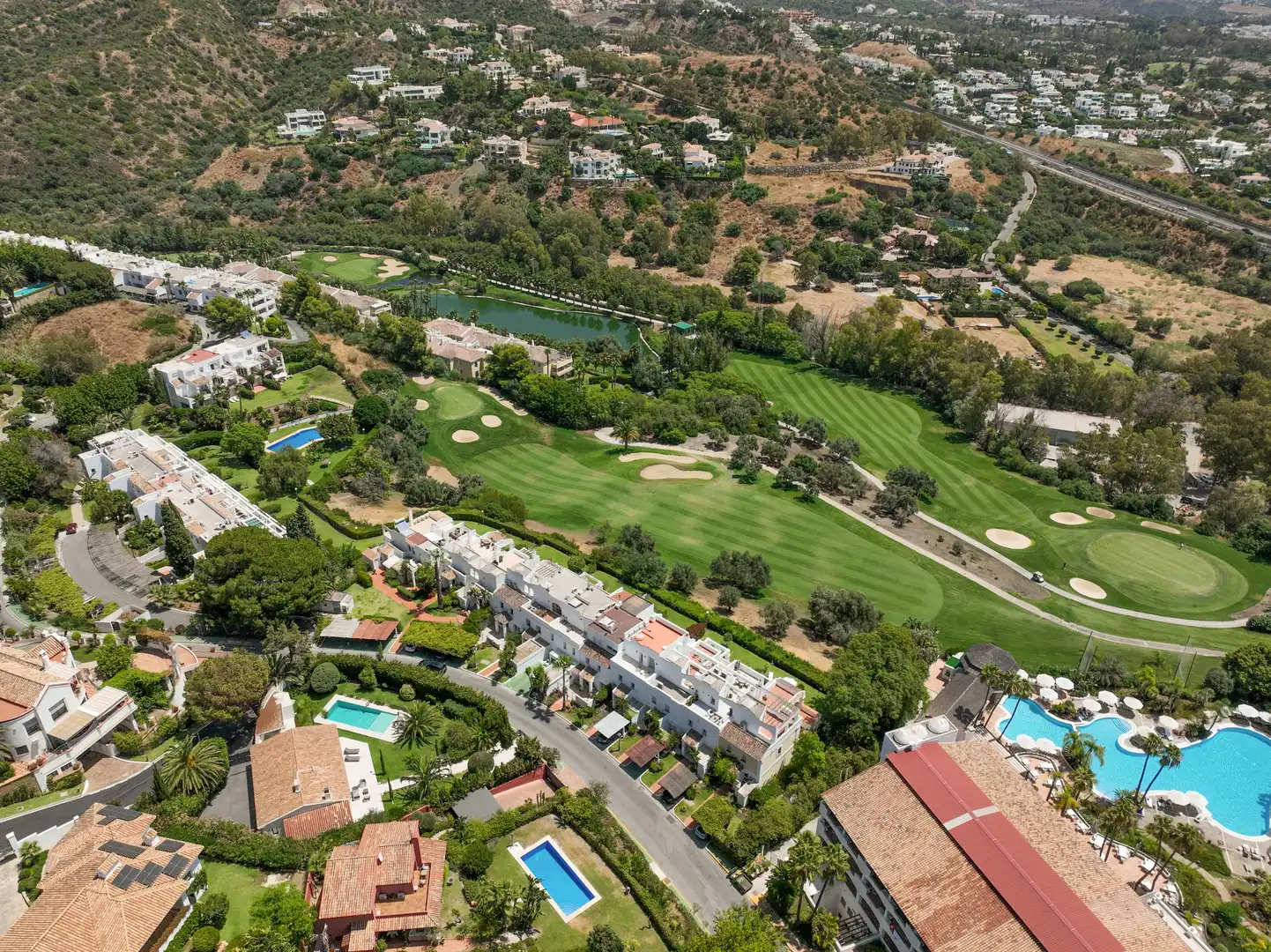 Casa bifamiliare di nuova costruzione in vendita a Urbanización El Herrojo, imagen 48