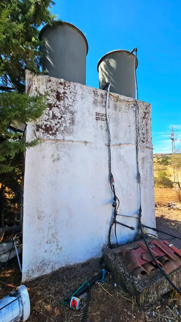 Vista exterior de Casa o xalet en venda en Cumbres Mayores amb Aire condicionat, Jardí privat i Terrassa