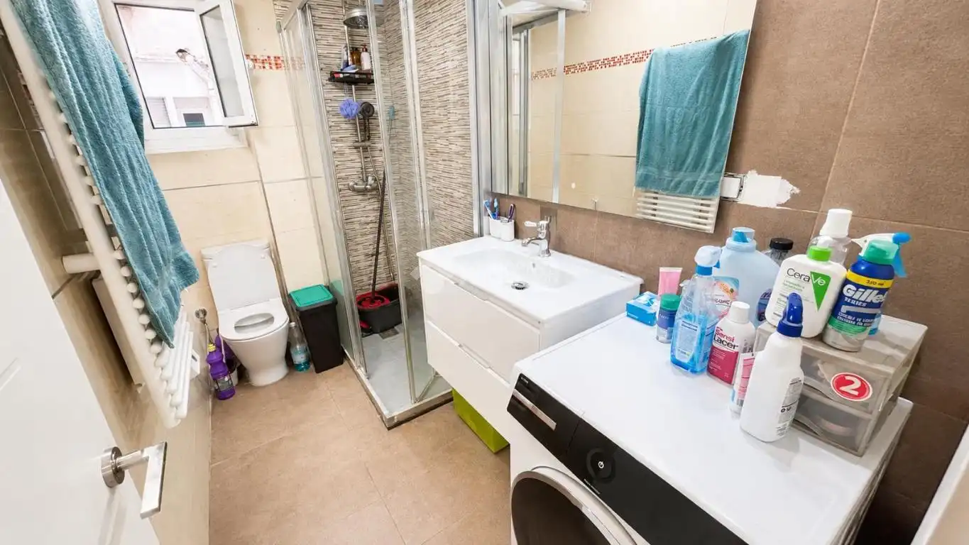 Baño de Piso en venta en Valencia con Aire acondicionado