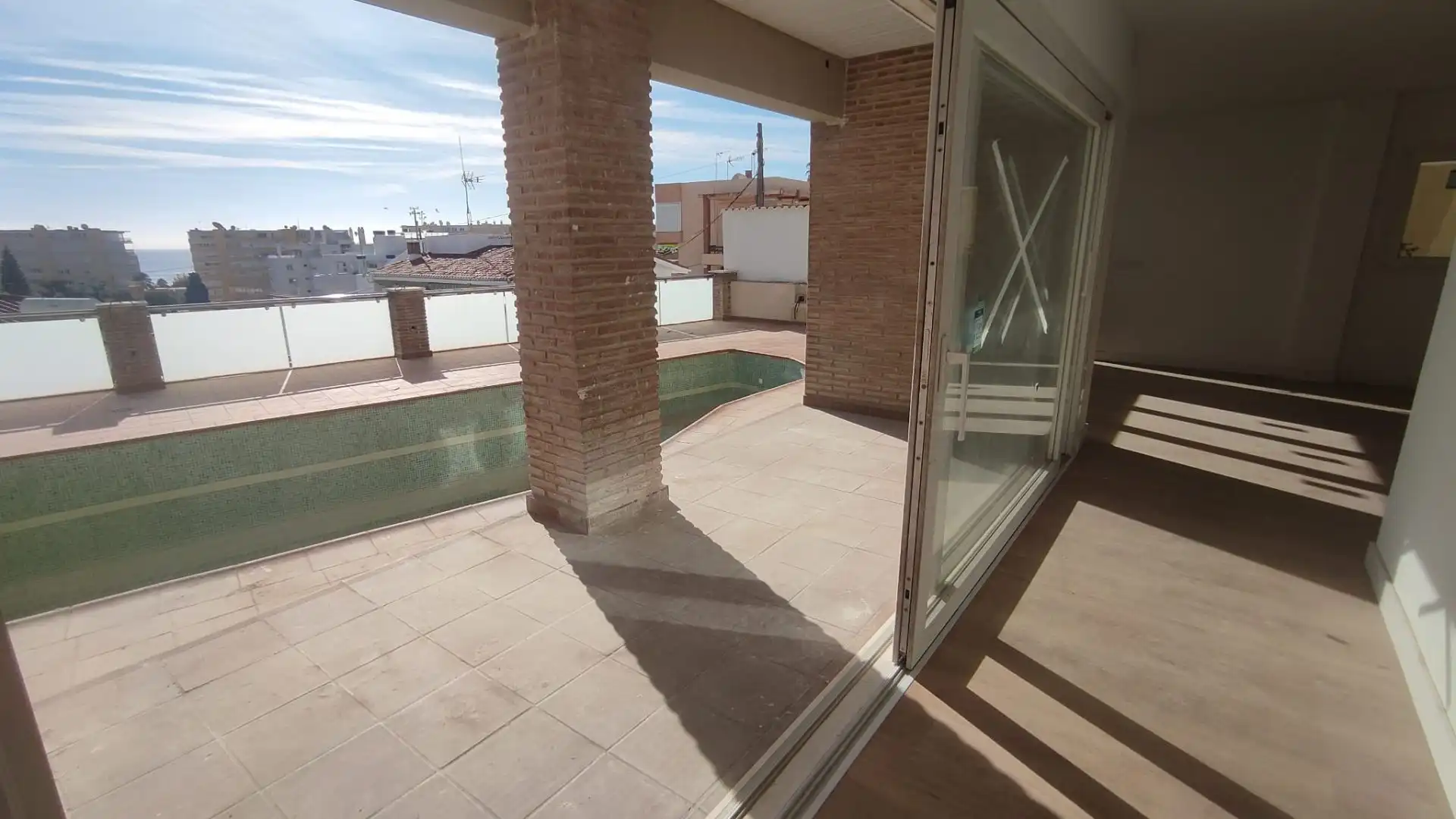 Terrasse von Maisonette zum Verkauf in Torremolinos mit Klimaanlage, Terrasse und Abstellraum