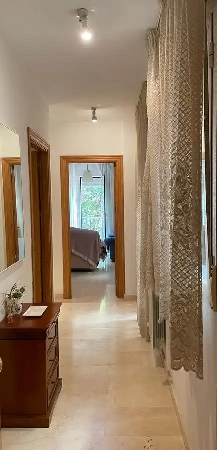 Habitación de Piso de alquiler en Granada con Aire acondicionado, Calefacción y Amueblado
