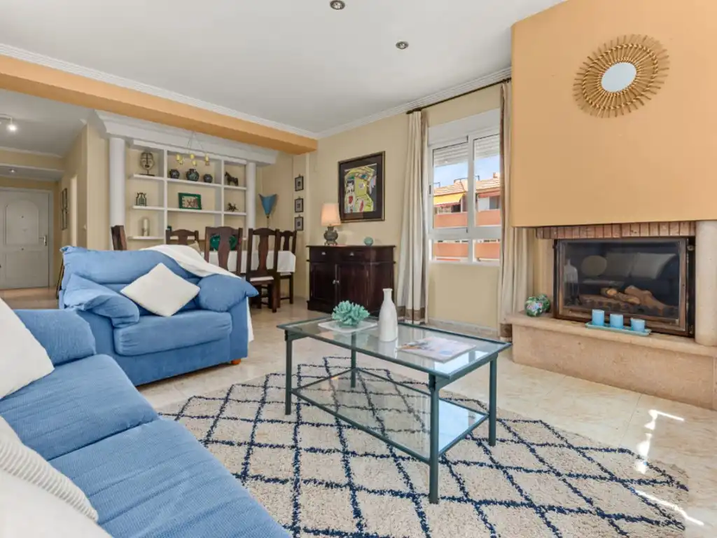 Sala de estar de Ático en venta en El Campello con Aire acondicionado, Terraza y Amueblado