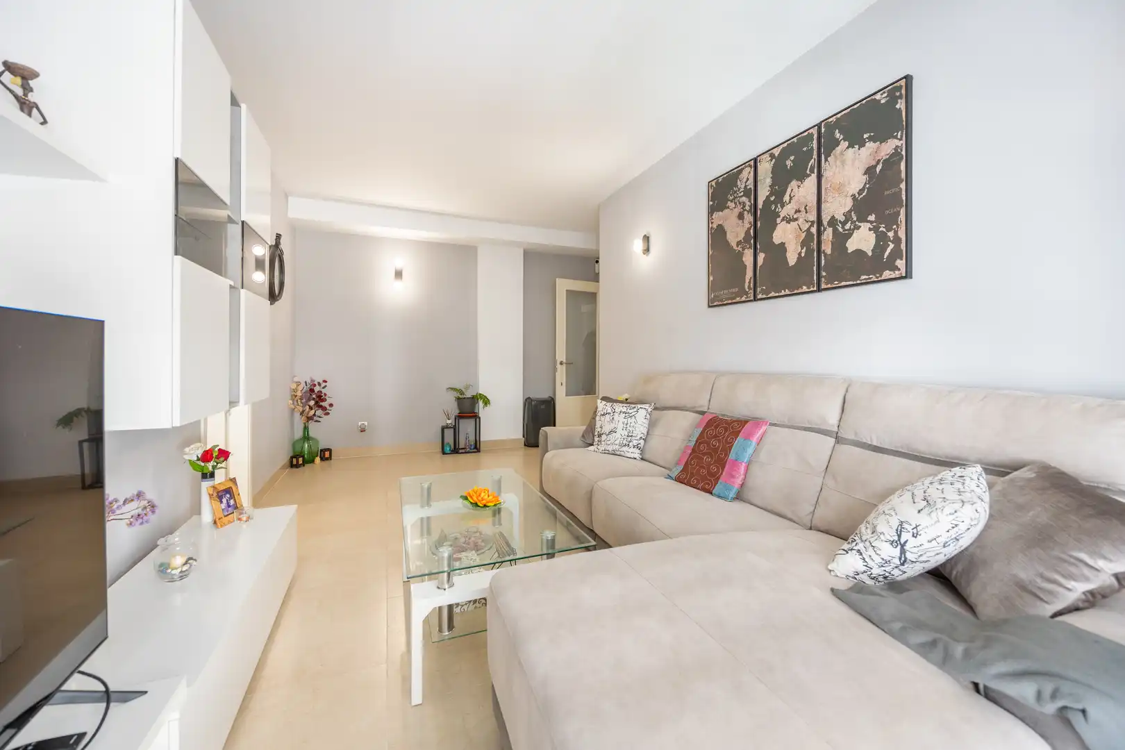 Sala de estar de Piso en venta en Las Palmas de Gran Canaria con Trastero, Piscina y Amueblado