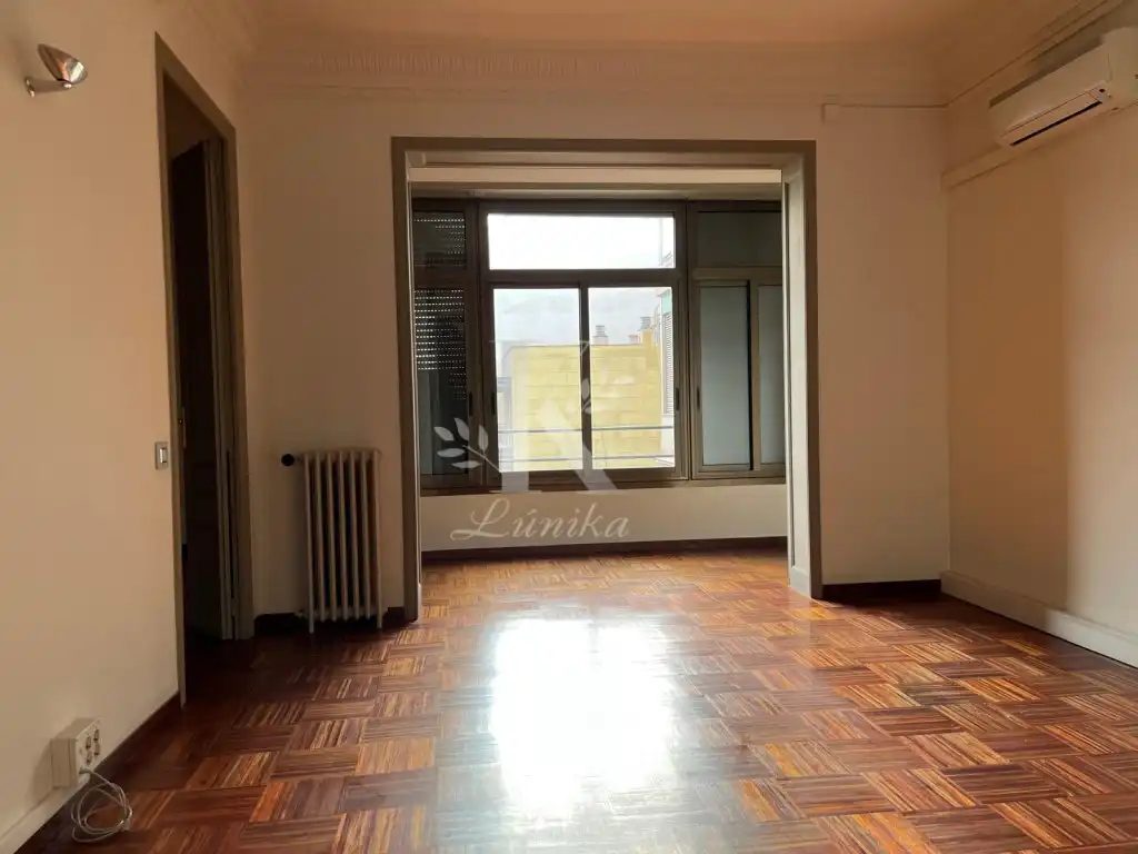 Wohnung mit Aufzug zum Verkauf in Carrer de la Diputació, imagen 2