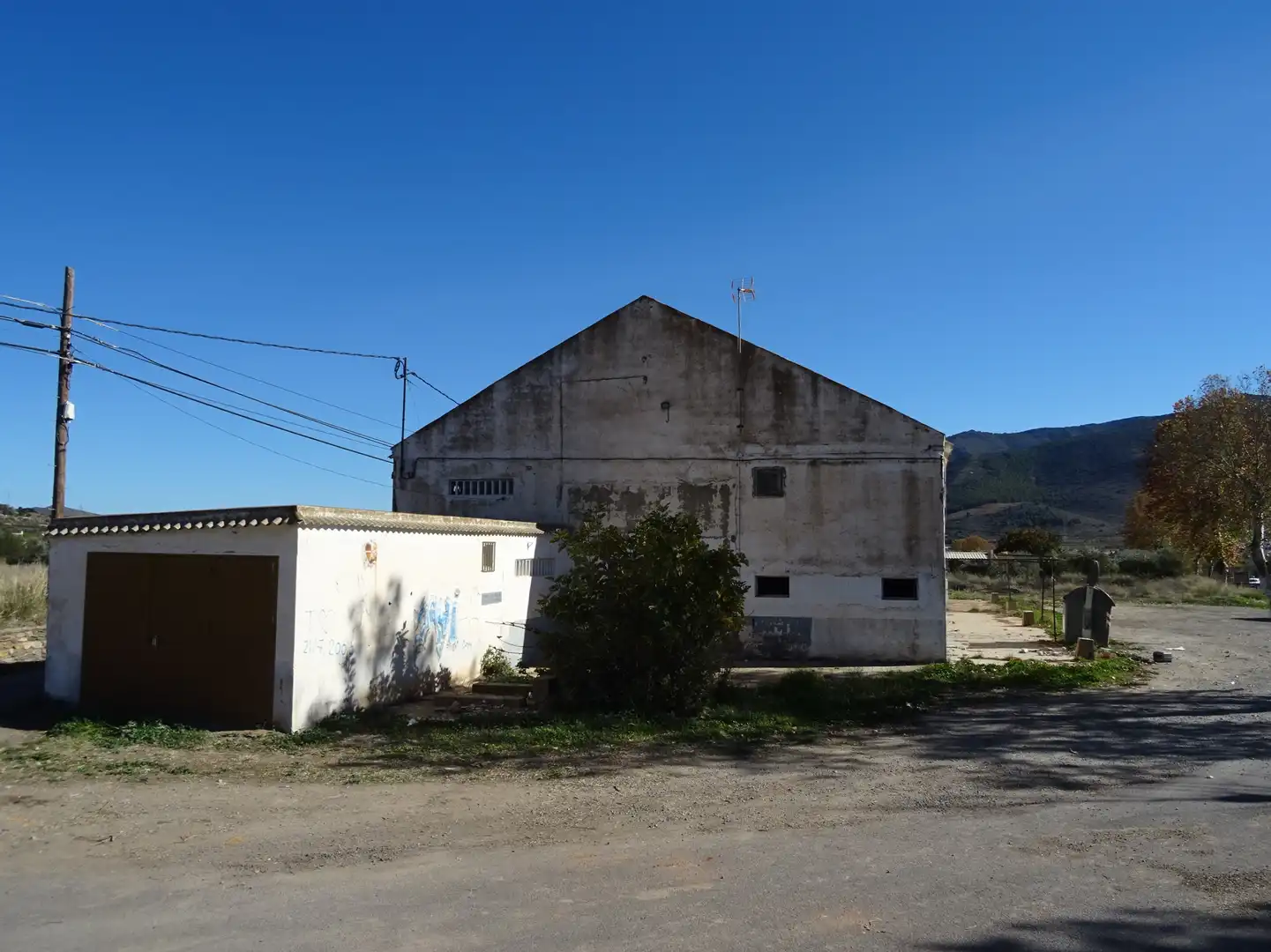 Vista exterior de Nave industrial en venta en Laujar de Andarax