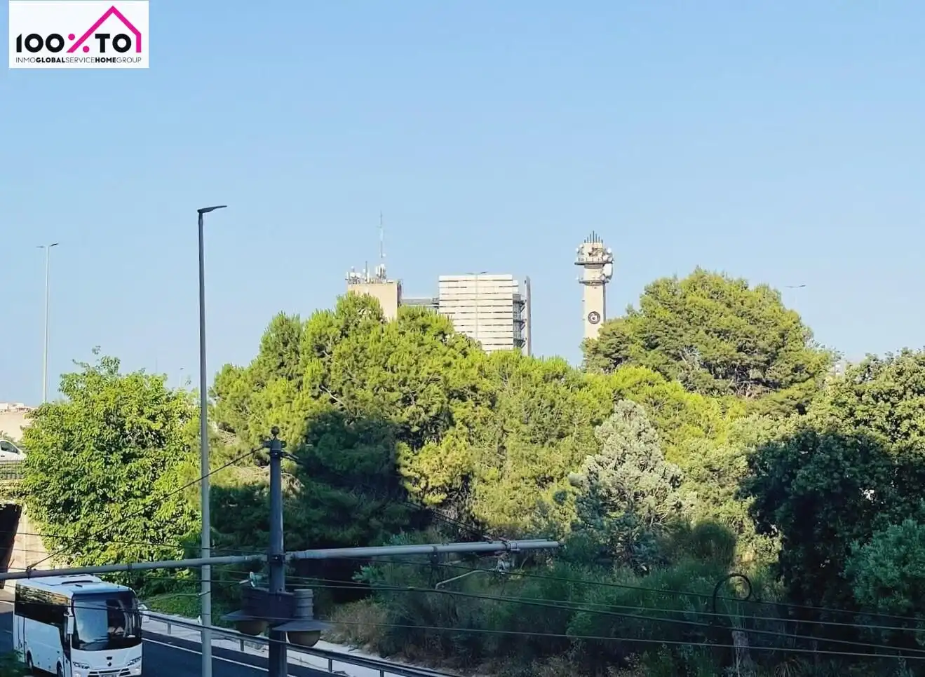 Vista exterior de Piso en venta en Paterna con Trastero y Balcón