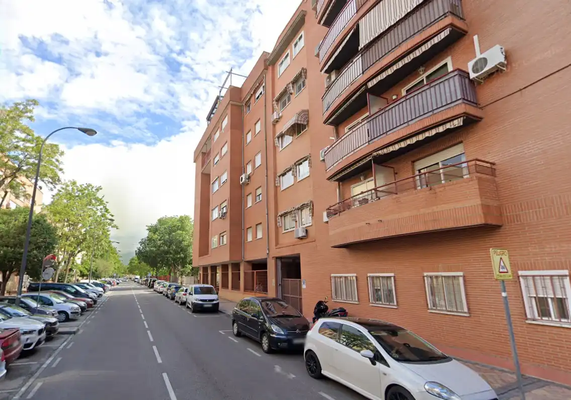 Exterior view of Flat for sale in Juan de la Cierva