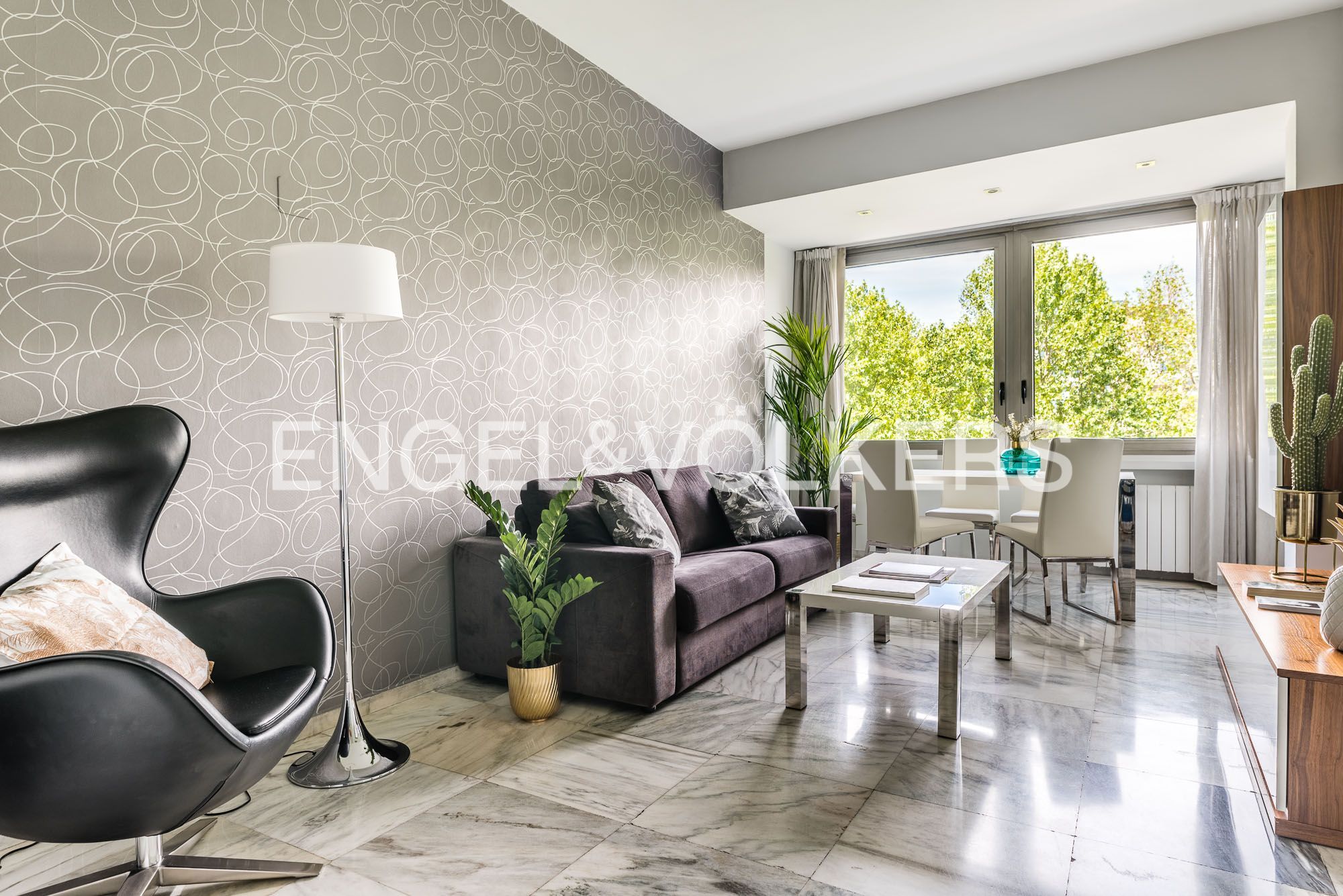 Sala de estar de Apartamento de alquiler en  Madrid Capital con Aire acondicionado, Calefacción y Amueblado