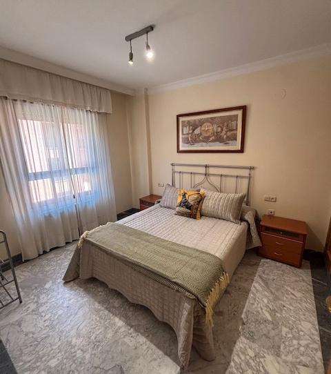 Foto 1 de Piso de alquiler en Calle la Cora, 4, Parque Lagos, Granada