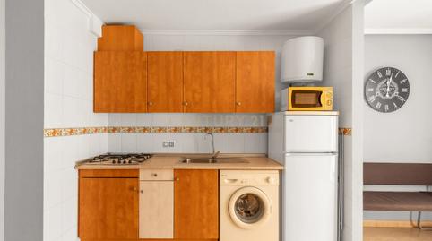 Foto 4 de Pis en venda a Calle Clemente Gosálvez, Torrevieja, Spain, 74, Centro - Muelle Pesquero, Alicante