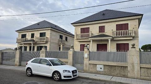 Photo 2 of Single-family semi-detached for sale in Calle Maestro Acevedo, Los Negrales, Collado Villalba