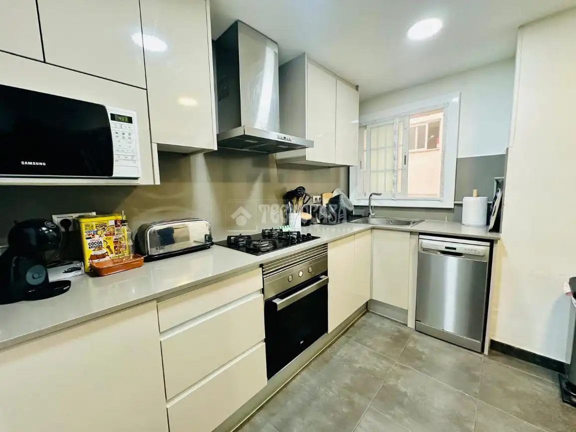 Cocina de Piso en venta en Barcelona con Aire acondicionado, Calefacción y Balcón