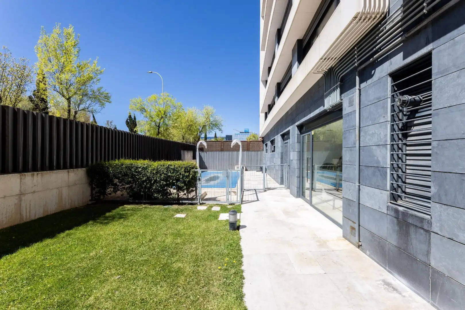 Piscina de Ático en venta en Madrid con Aire acondicionado, Calefacción y Terraza