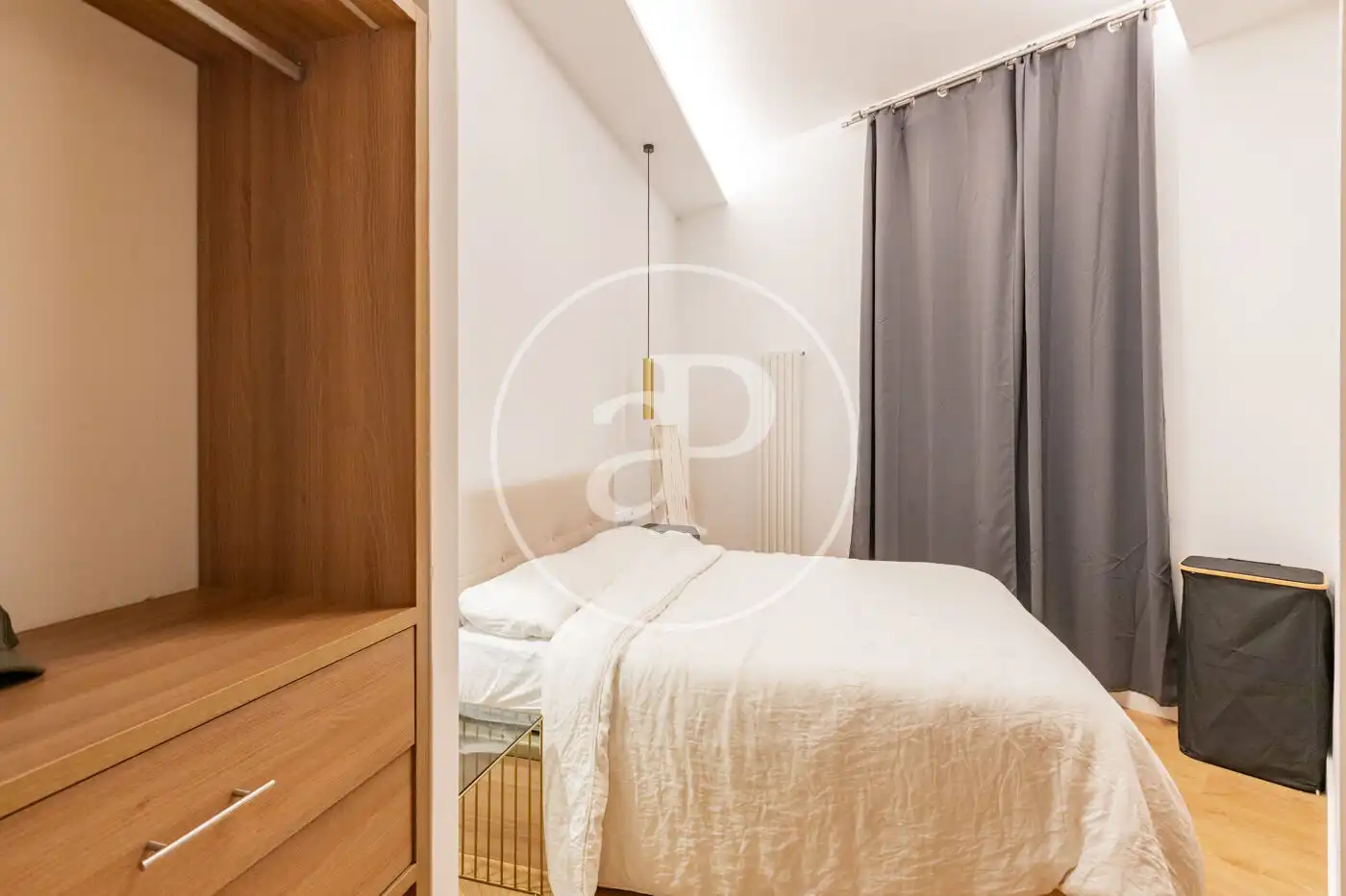 Bedroom of Flat for rent in Madrid  with Air Conditioner, Heating and Furnished