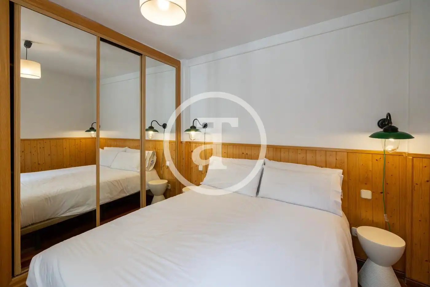 Habitación de Ático de alquiler en Madrid con Aire acondicionado, Calefacción y Amueblado