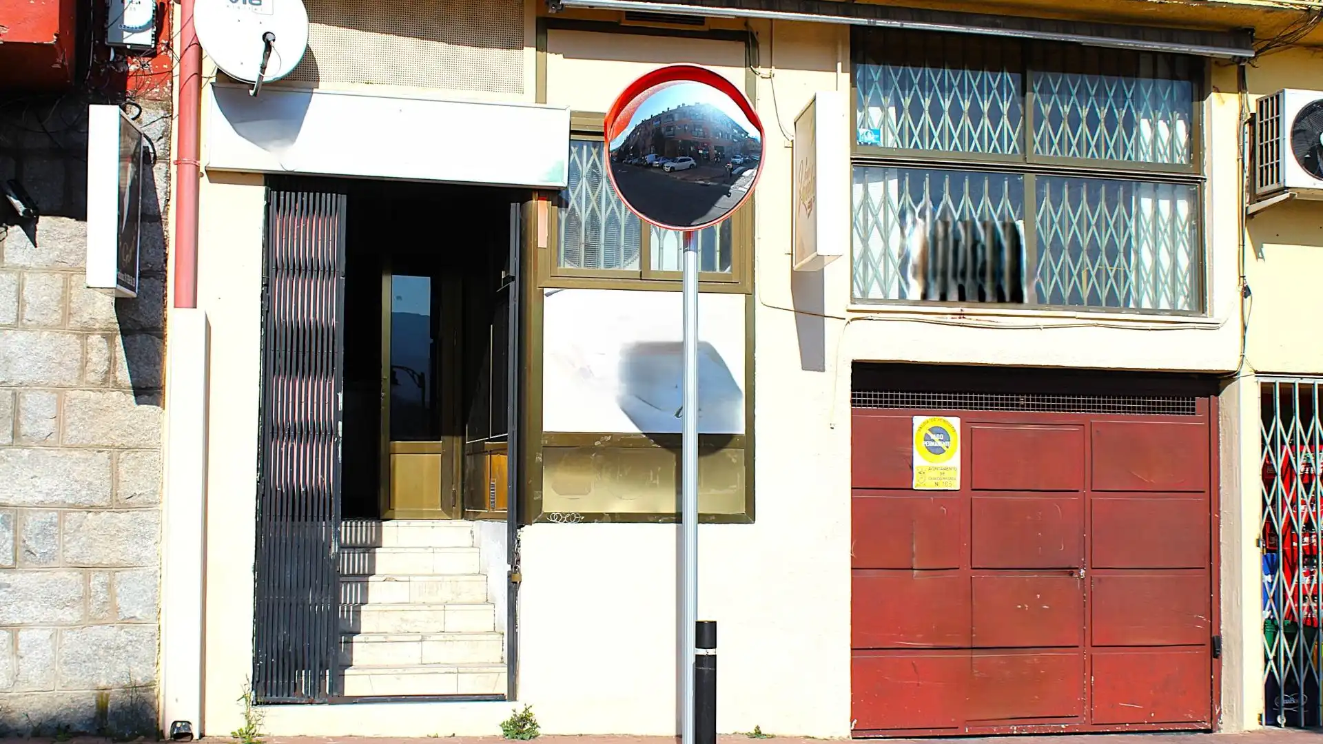 Vista exterior de Local en venta en Guadarrama