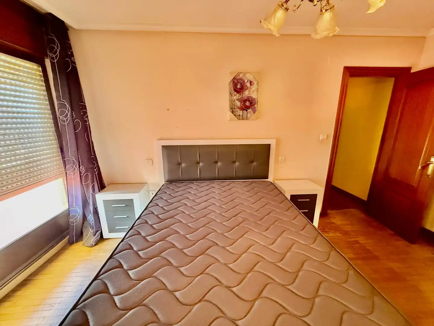Habitación de Ático en venta en La Bañeza  con Calefacción, Parquet y Terraza