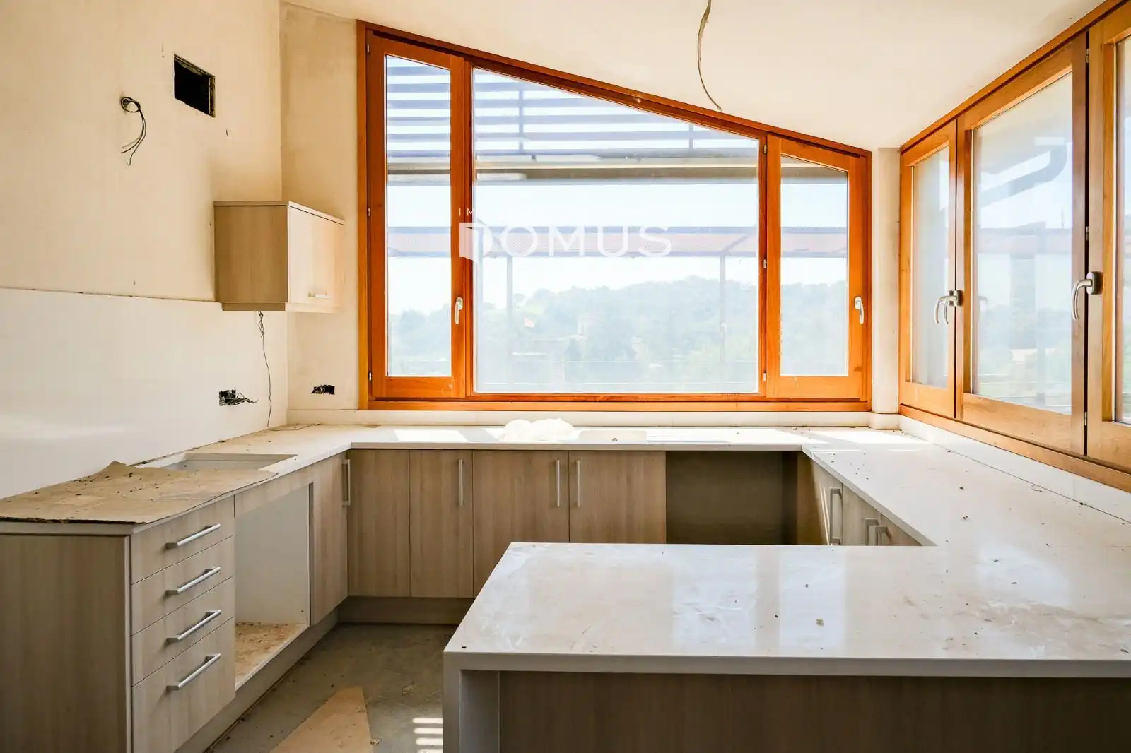 Kitchen of Houses for sale in Besalú  with Air Conditioner, Heating and Parquet flooring