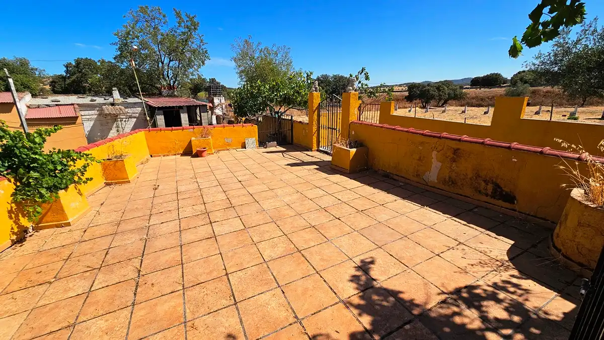 Terrassa de Casa o xalet en venda en Cumbres Mayores amb Aire condicionat, Jardí privat i Terrassa