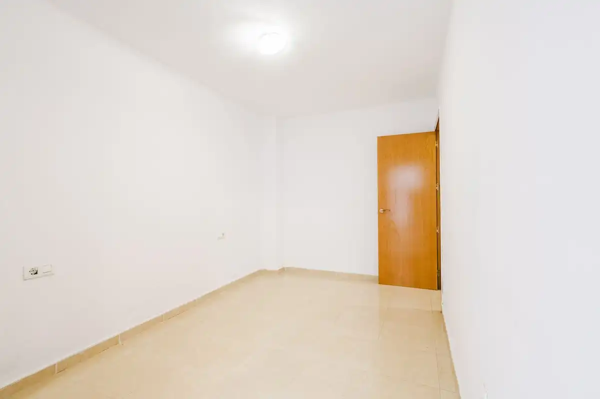 Habitación de Planta baja en venta en Málaga con Calefacción