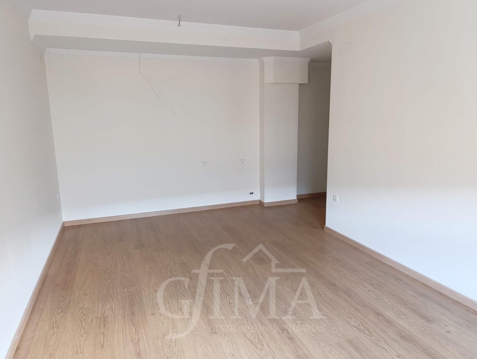 Planta baja for sale in Valdepeñas  with Parquet flooring
