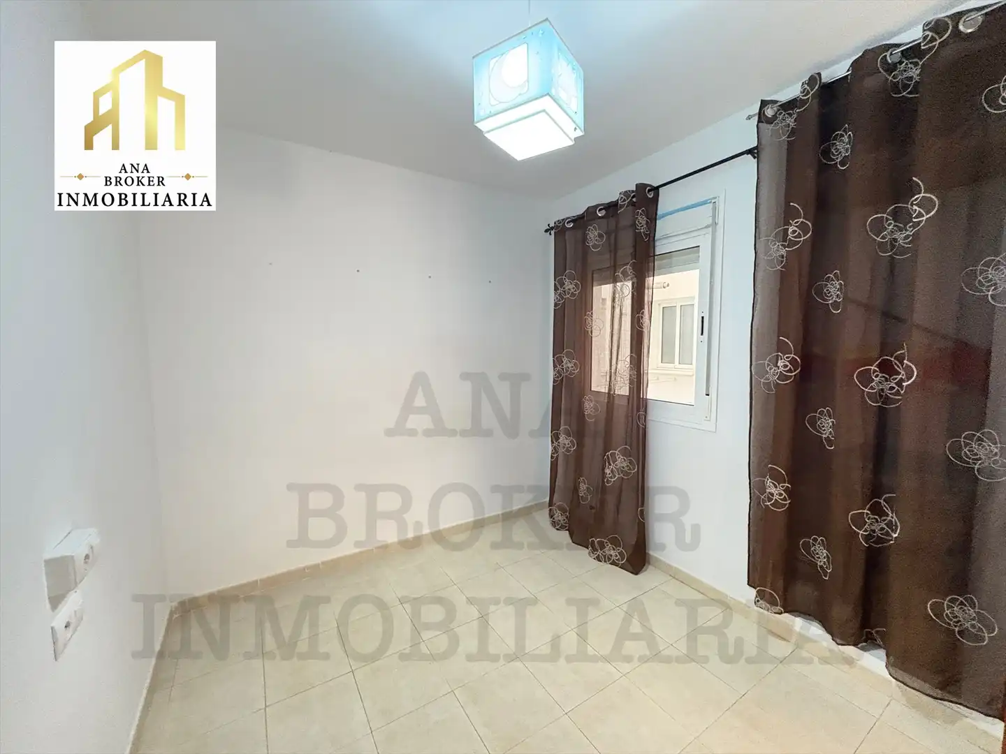 Habitación de Piso en venta en Ronda con Aire acondicionado, Terraza y Piscina comunitaria