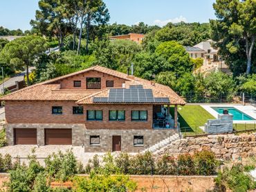 House with pool for sale in Les Franqueses del Vallès