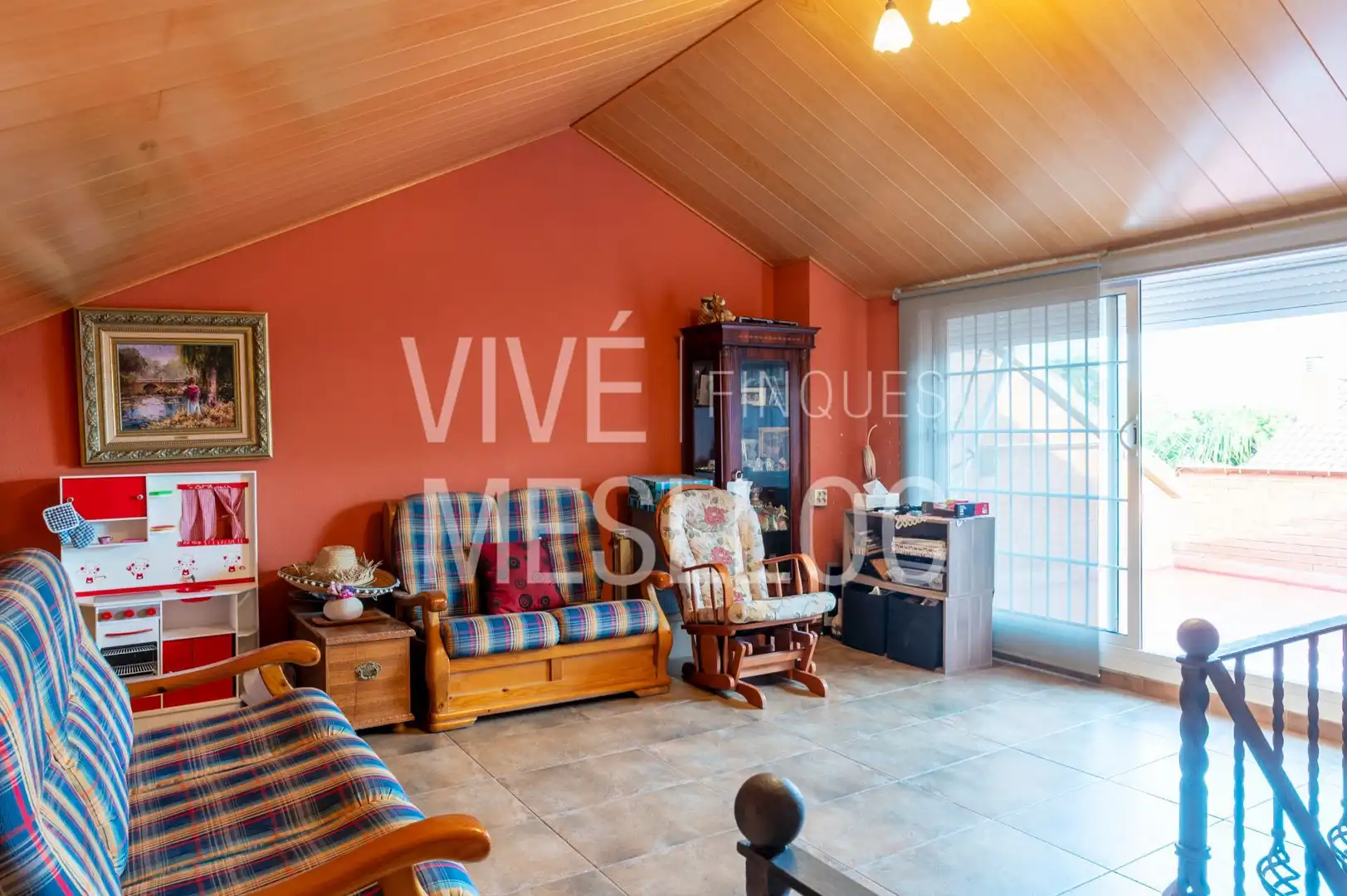 Sala d'estar de Casa adosada en venda en Premià de Mar amb Calefacció, Jardí privat i Terrassa