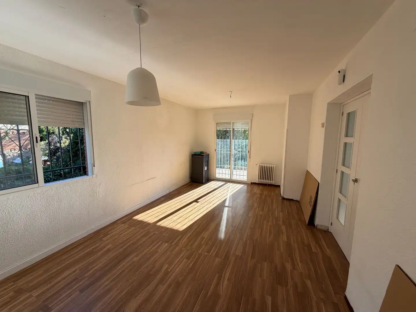 Sala de estar de Casa o chalet en venta en Robledo de Chavela con Calefacción, Jardín privado y Terraza